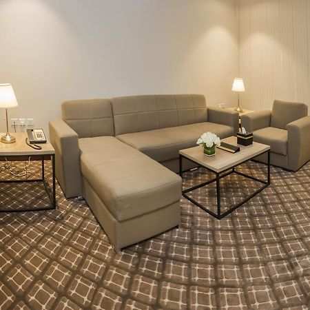 Burj Alhayat Hotel Suites Olaya Riaad Buitenkant foto