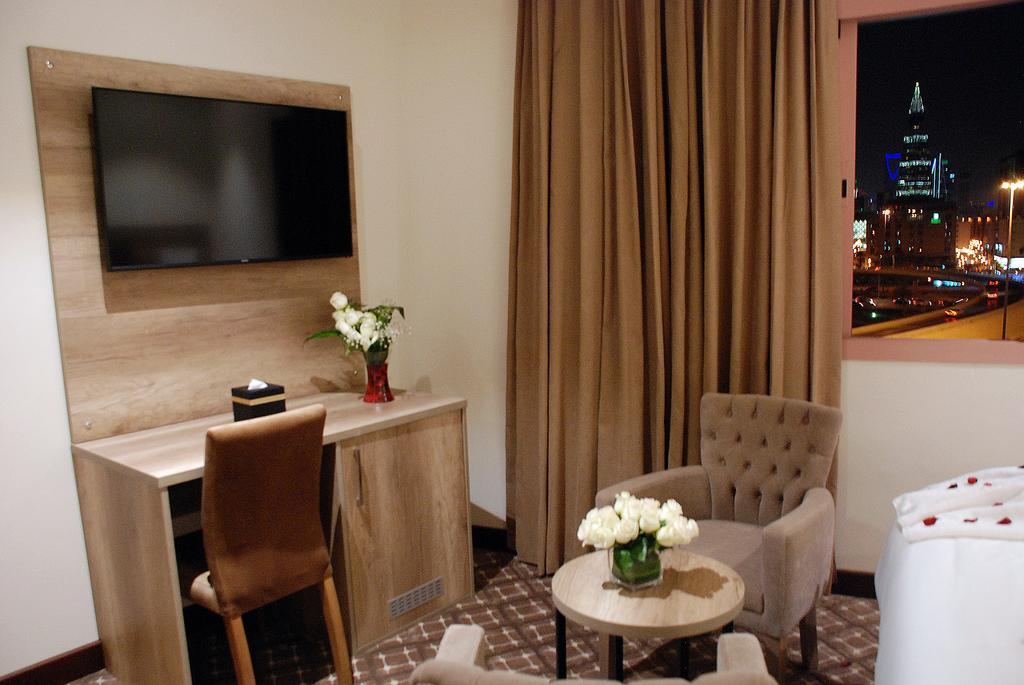 Burj Alhayat Hotel Suites Olaya Riaad Buitenkant foto