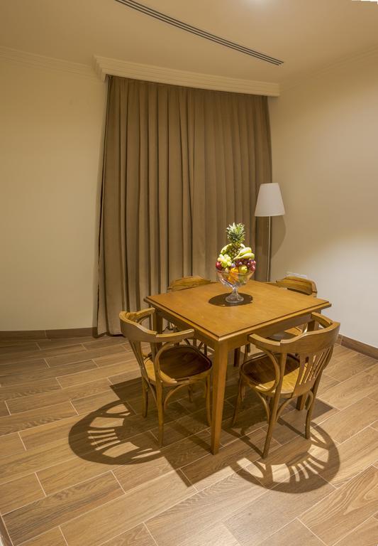 Burj Alhayat Hotel Suites Olaya Riaad Buitenkant foto
